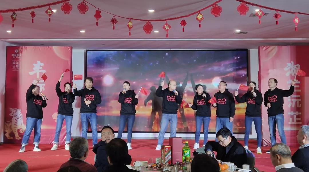 《相親相愛一家人》-營銷中心和財(cái)務(wù)中心.jpg